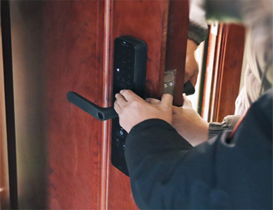 红安24小时上门开锁公司